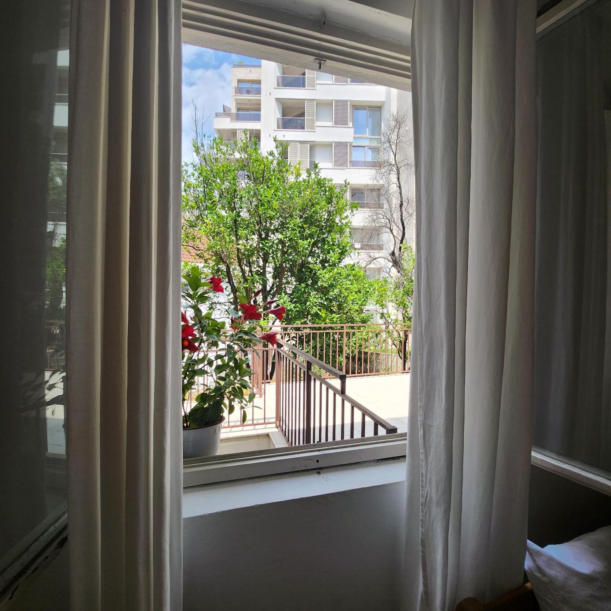 Bela Kuca Studio Apartments-Na Korak Do Mora-A Step To The Sea Rafailovici Exterior photo